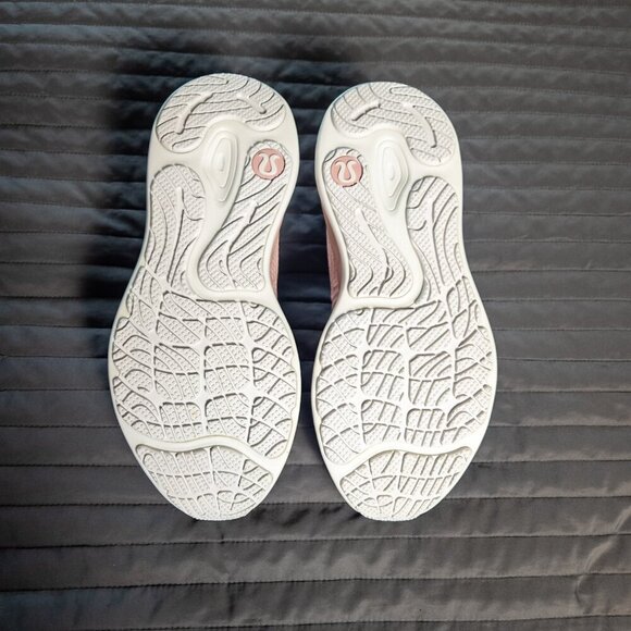NWT Lululemon Blissfeel 2 Running Shoe - 8.5 Mink Berry/Light Vapor - Picture 10 of 11